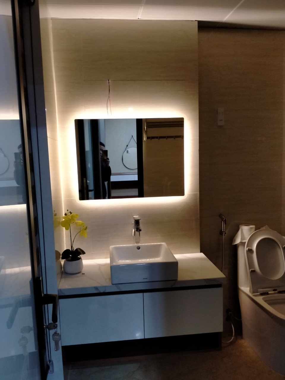 Gương đèn led cao cấp treo phòng tắm nhà tắm