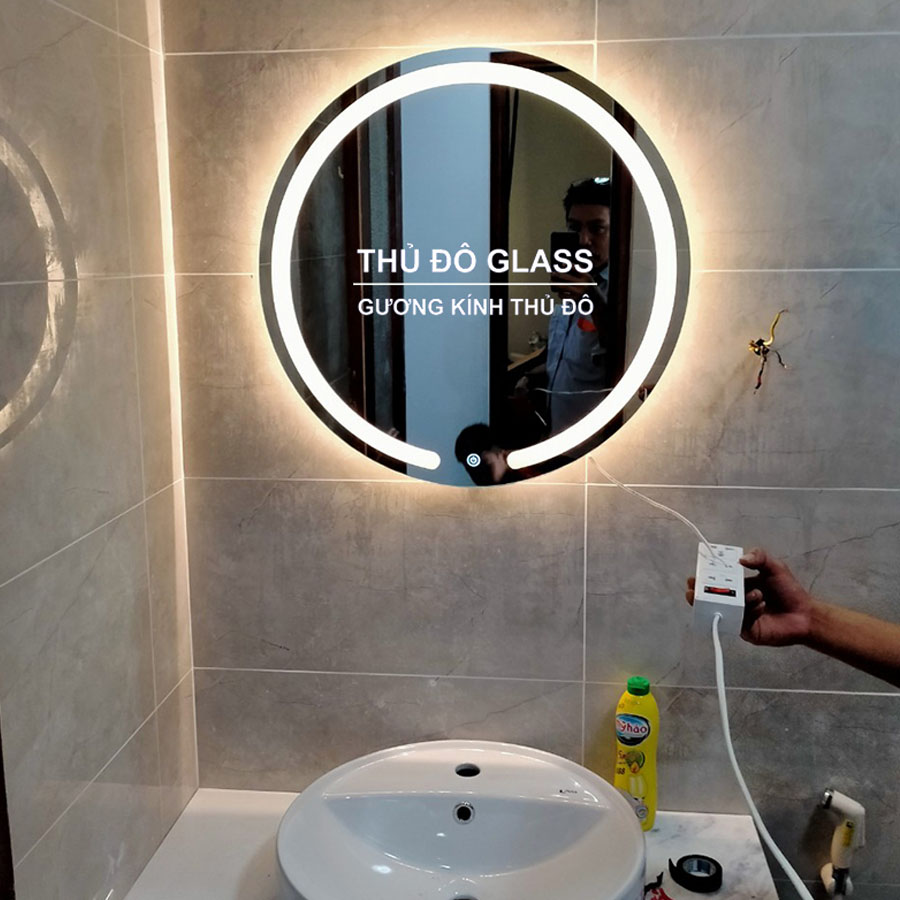 Gương đèn led tròn treo tường phòng tắm