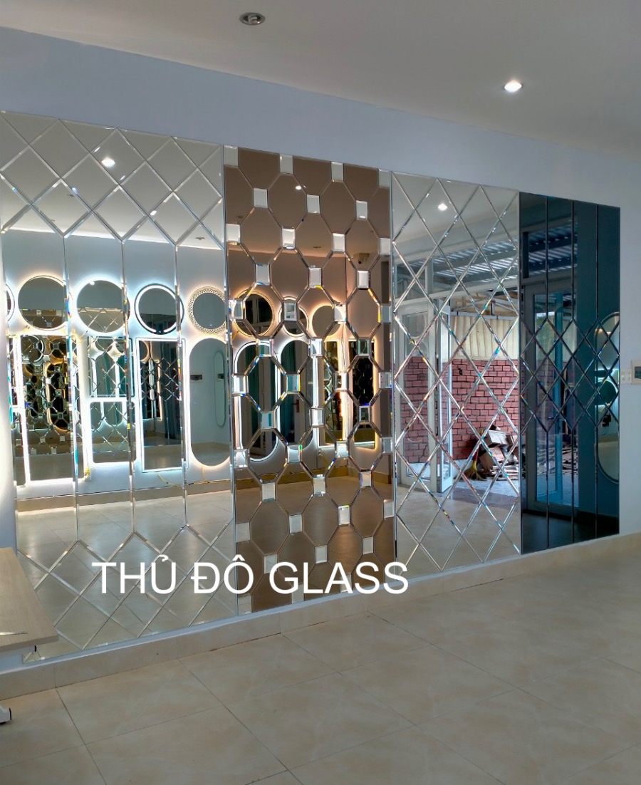 Gương dán tường trang trí nghệ thuật Thủ Đô Glass